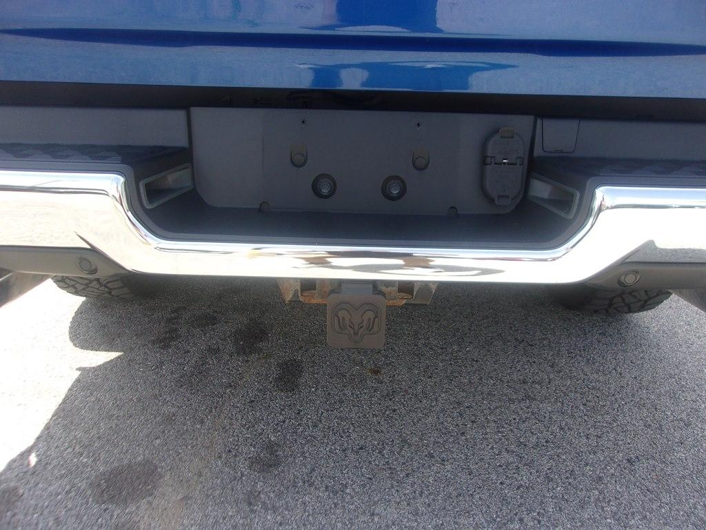 RAM 1500 Big Horn 4x4 Crew Cab 5'7" Box 2019