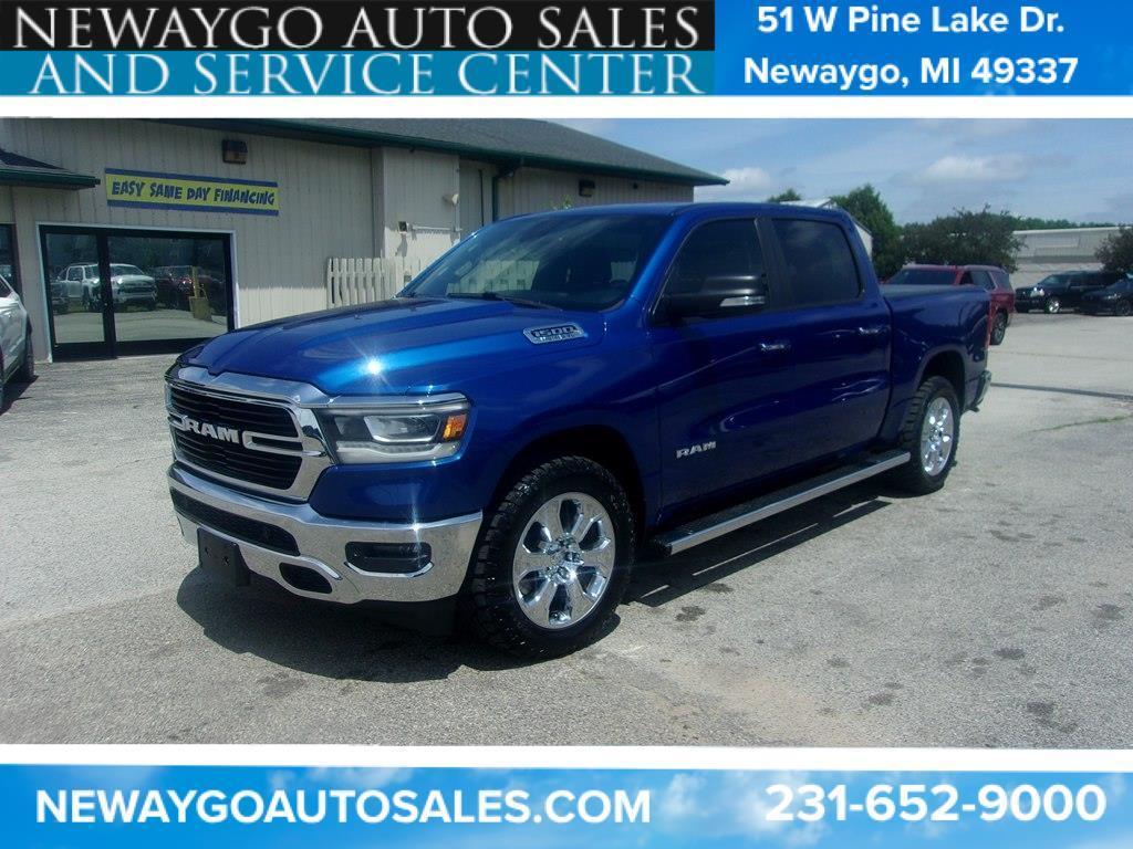 RAM 1500 Big Horn 4x4 Crew Cab 5'7" Box 2019