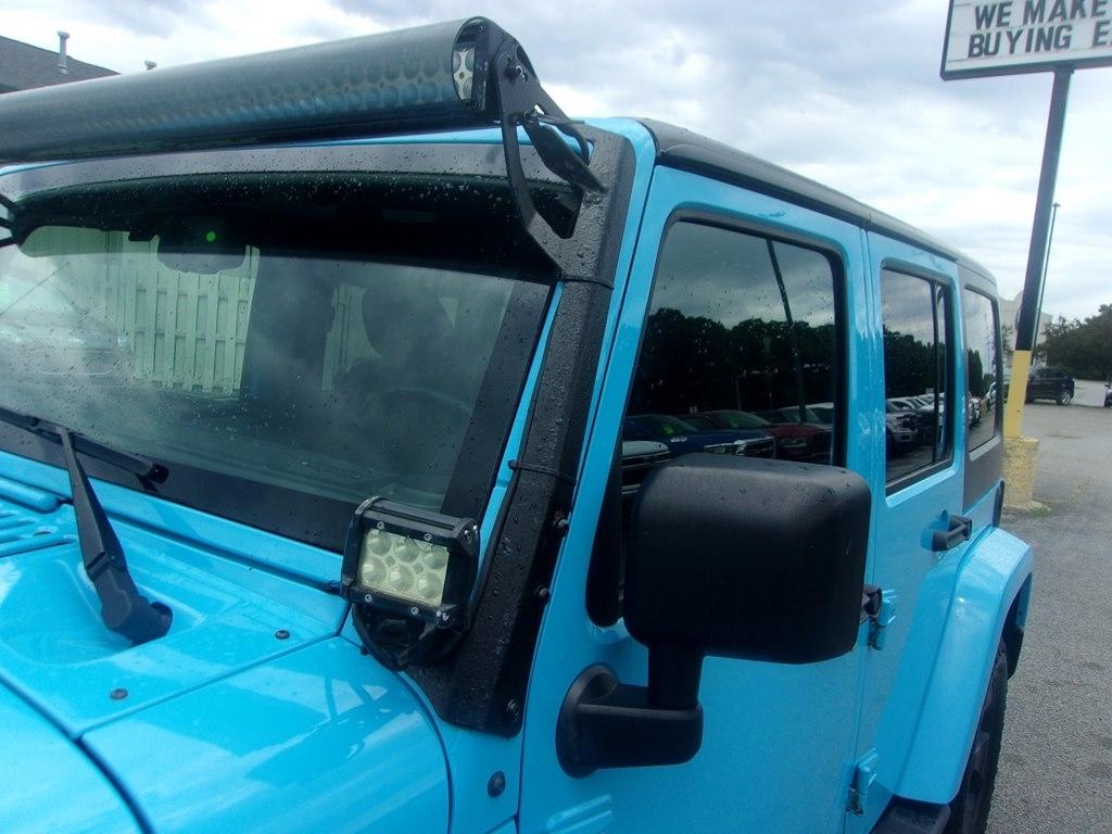 Jeep Wrangler Unlimited 4WD 4dr Sahara 2017