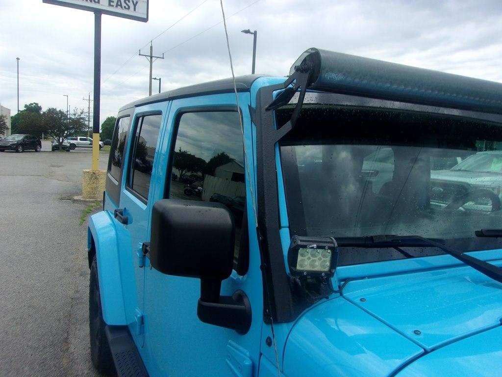 Jeep Wrangler Unlimited 4WD 4dr Sahara 2017