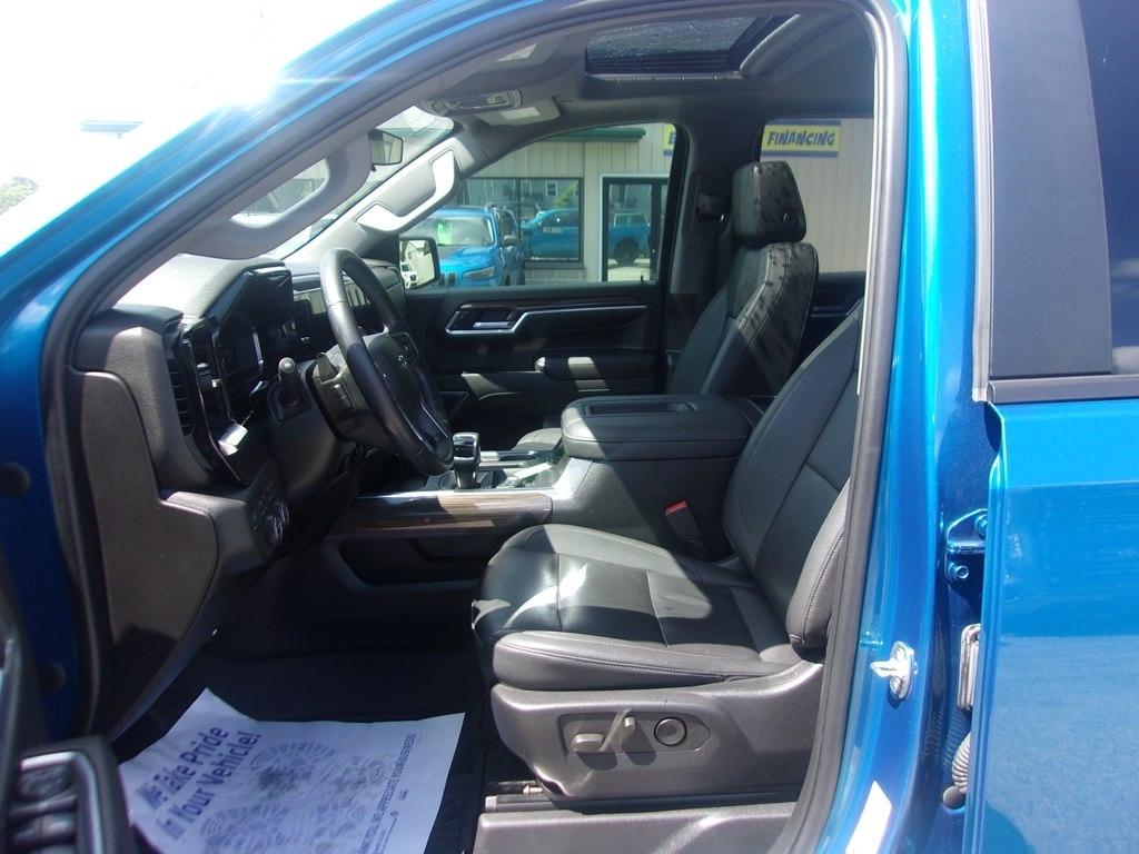 Chevrolet Silverado 1500 4WD Crew Cab 147" RST 2022