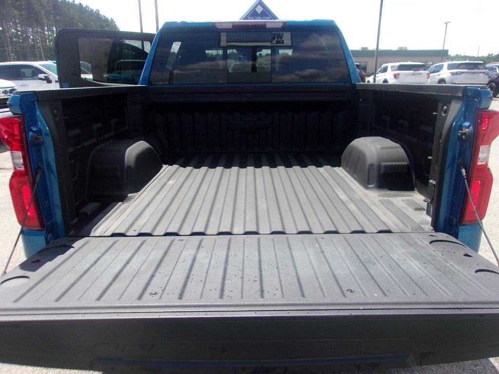 Chevrolet Silverado 1500 4WD Crew Cab 147" RST 2022