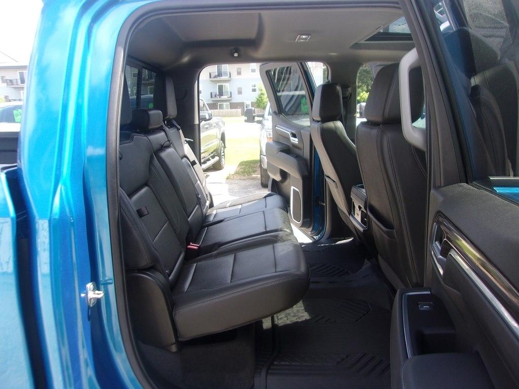 Chevrolet Silverado 1500 4WD Crew Cab 147" RST 2022