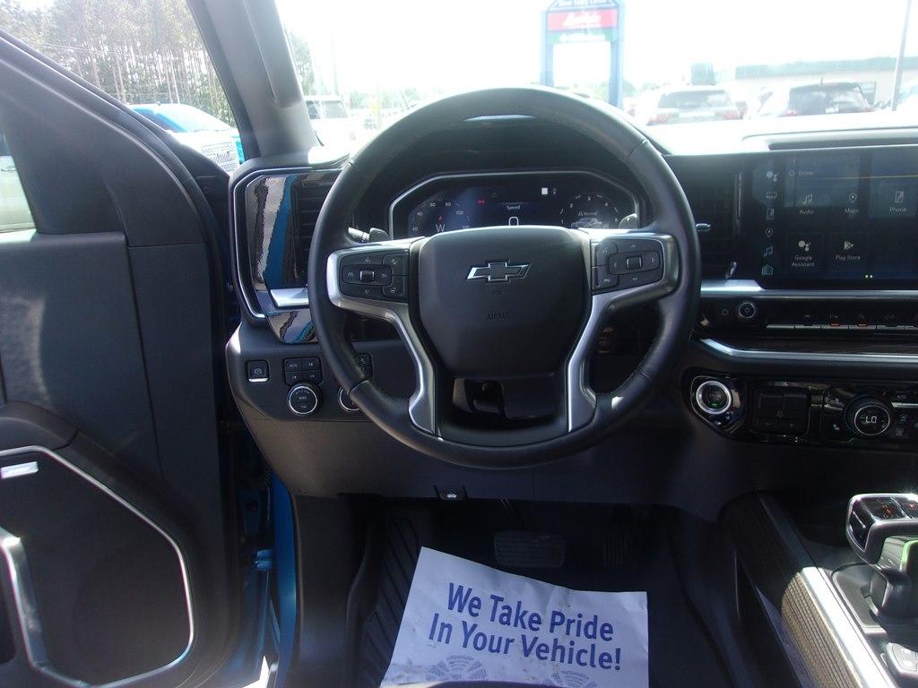 Chevrolet Silverado 1500 4WD Crew Cab 147" RST 2022