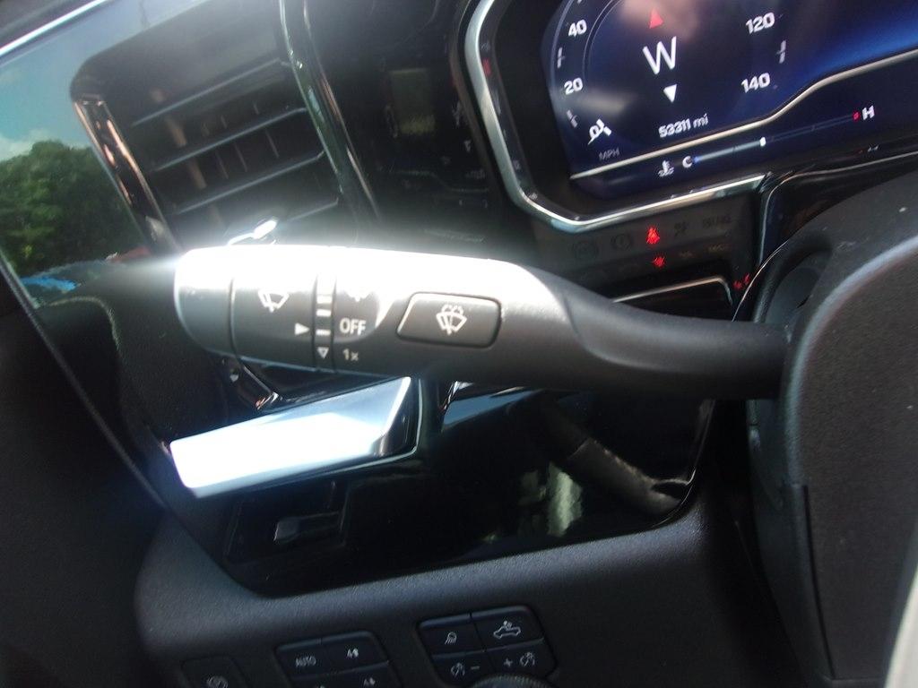 Chevrolet Silverado 1500 4WD Crew Cab 147" RST 2022