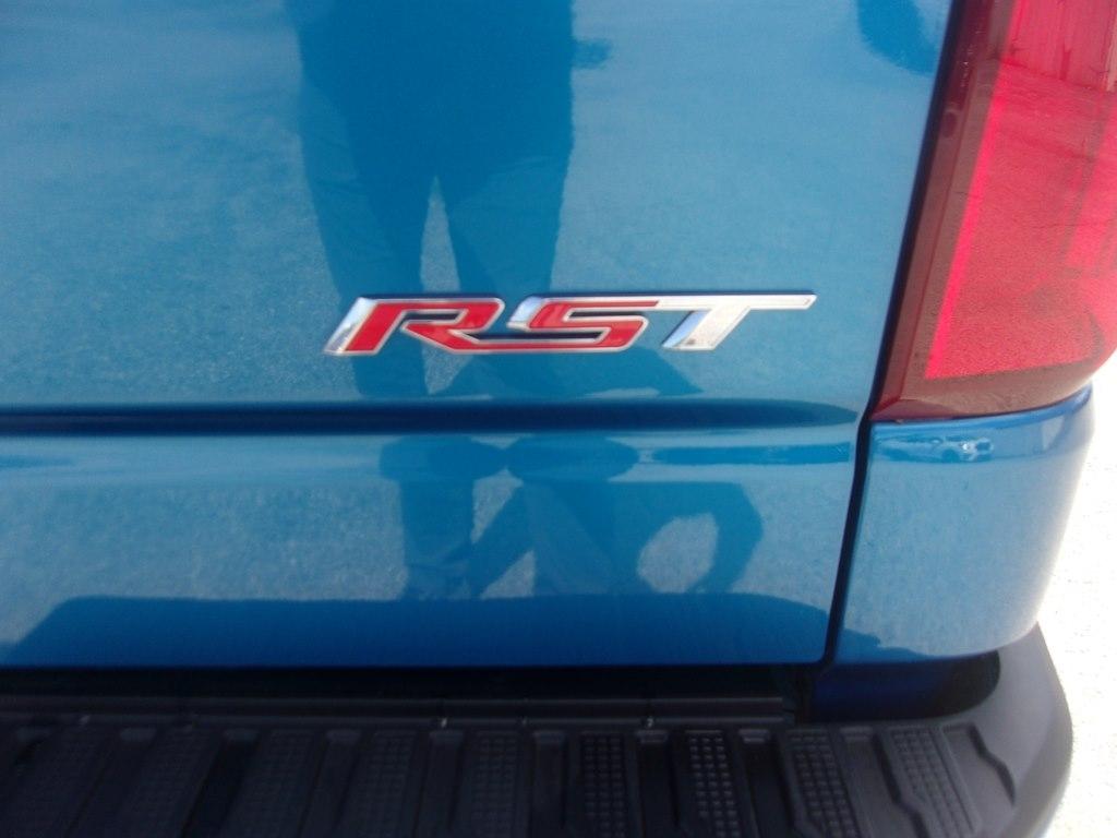 Chevrolet Silverado 1500 4WD Crew Cab 147" RST 2022