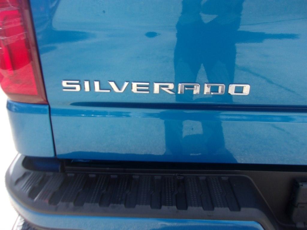 Chevrolet Silverado 1500 4WD Crew Cab 147" RST 2022