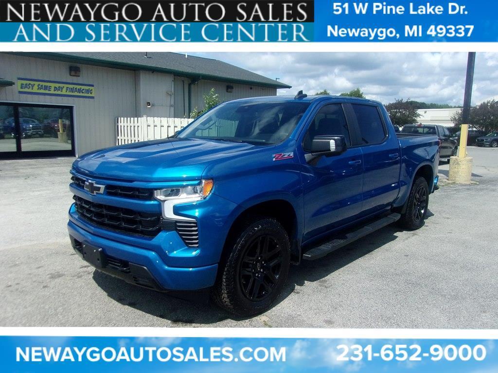 2022 Chevrolet Silverado 1500 4WD Crew Cab 147" RST