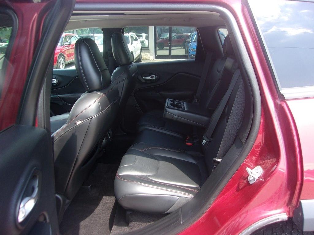 Jeep Cherokee 4WD 4dr Trailhawk 2016