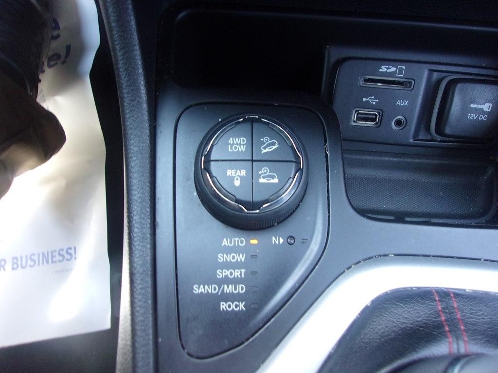 Jeep Cherokee 4WD 4dr Trailhawk 2016