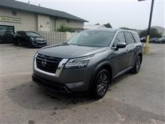 2022 Nissan Pathfinder 