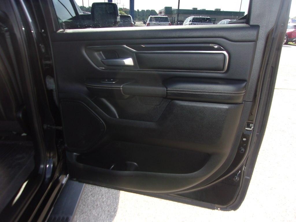 RAM 1500 Sport 4x4 Crew Cab 5'7" Box 2019