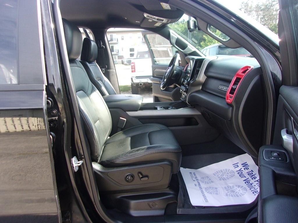 RAM 1500 Sport 4x4 Crew Cab 5'7" Box 2019