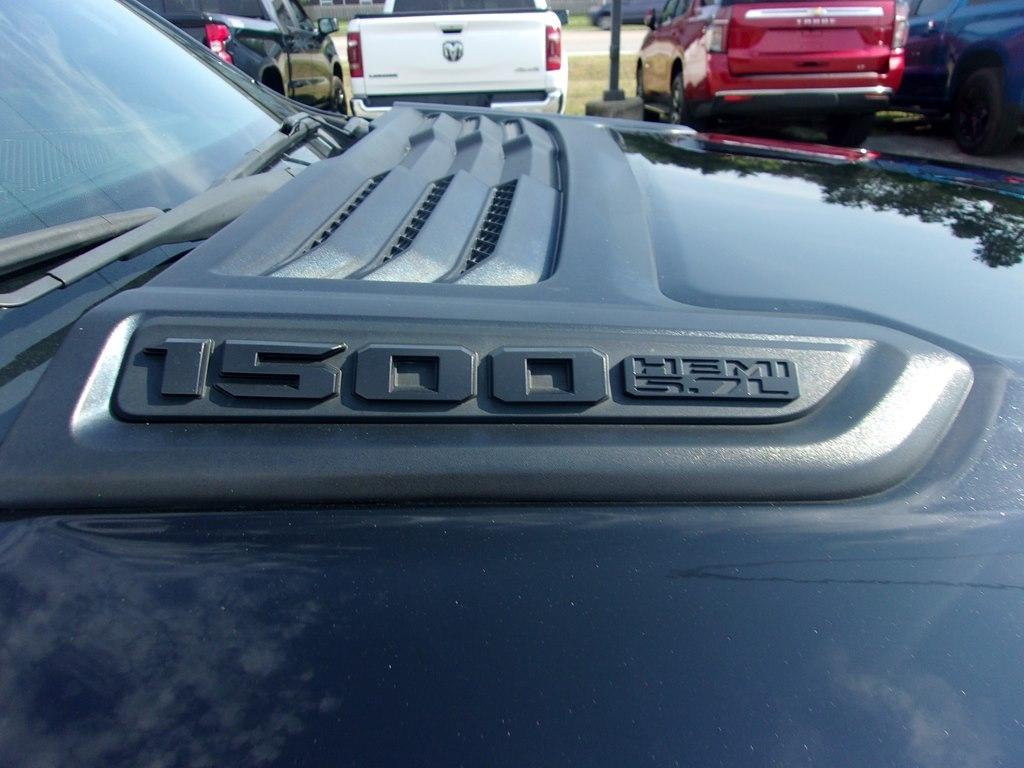 RAM 1500 Sport 4x4 Crew Cab 5'7" Box 2019