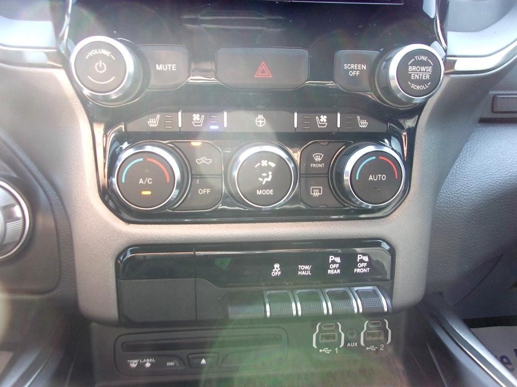 RAM 1500 Sport 4x4 Crew Cab 5'7" Box 2019