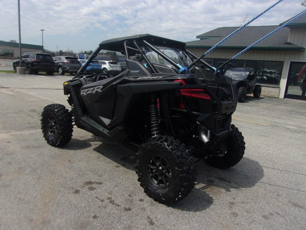 Polaris RZR  2024