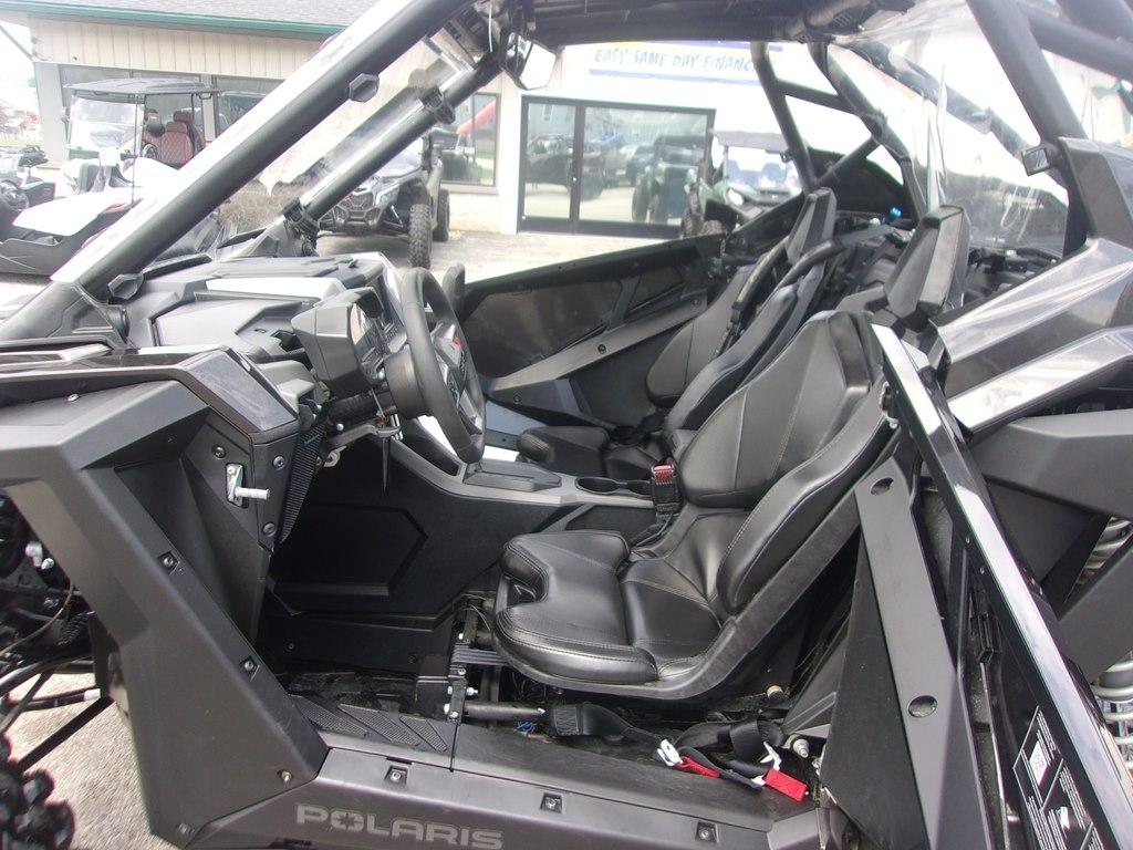 Polaris RZR  2024