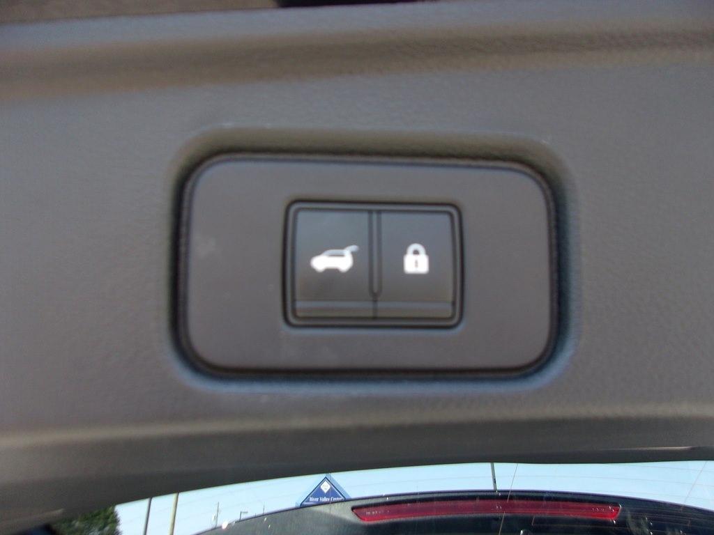 Nissan Pathfinder SL 4WD 2022