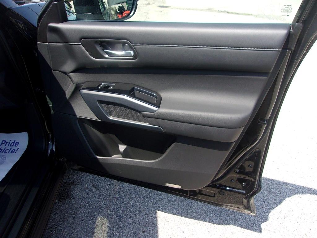 Nissan Pathfinder SL 4WD 2022