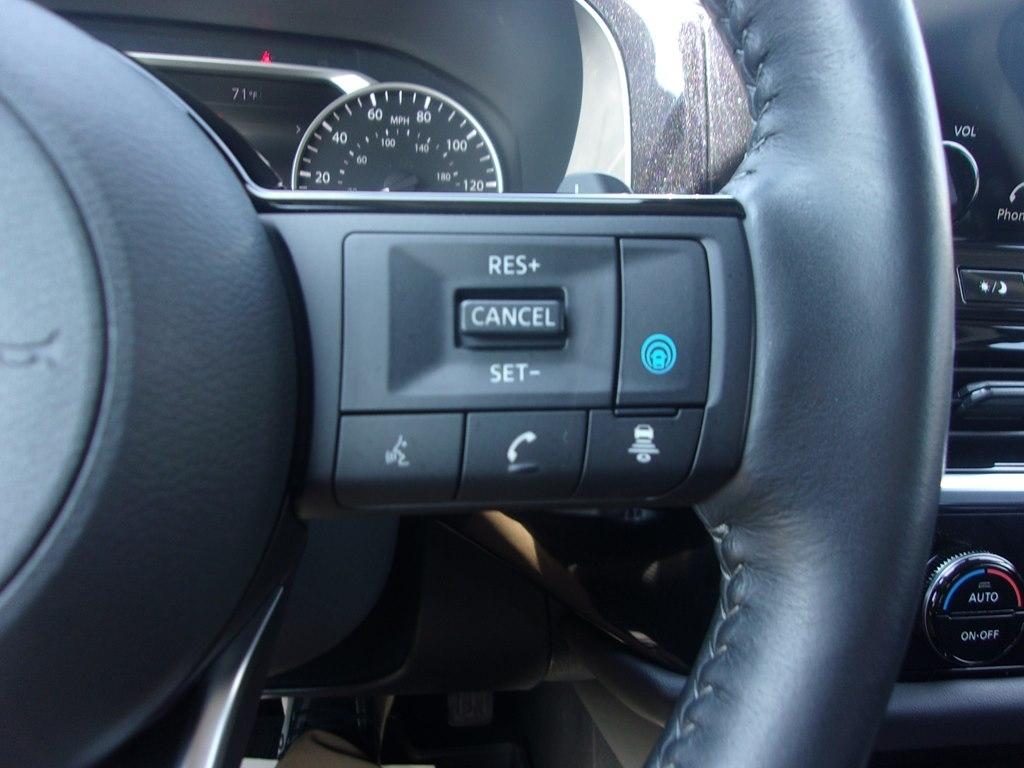 Nissan Pathfinder SL 4WD 2022