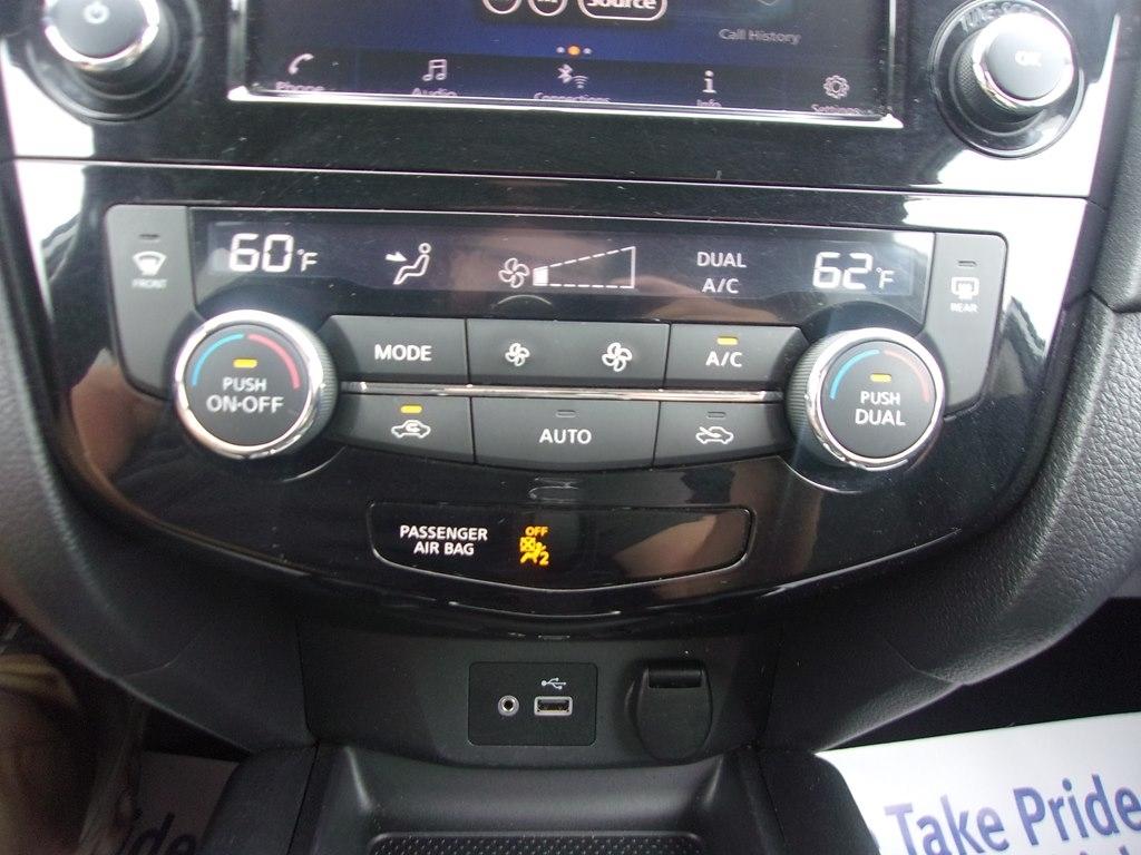 Nissan Rogue AWD SV 2018