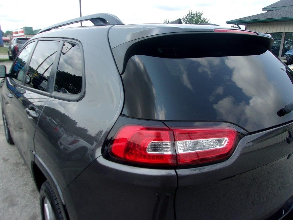 Jeep Cherokee North Special Edition FWD *Ltd Avail* 2018