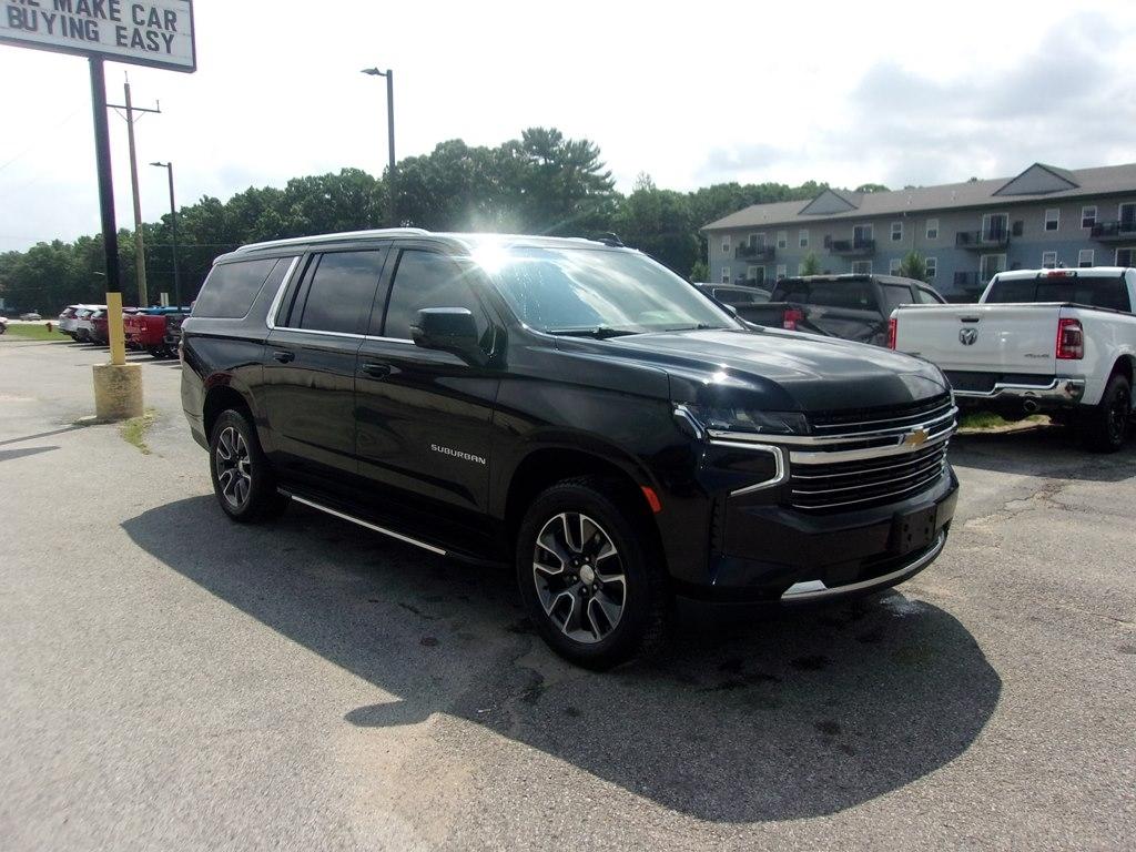 Chevrolet Suburban 4WD 4dr LT 2022