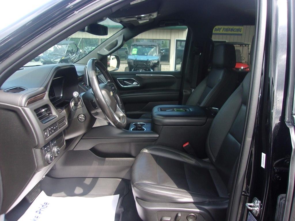 Chevrolet Suburban 4WD 4dr LT 2022