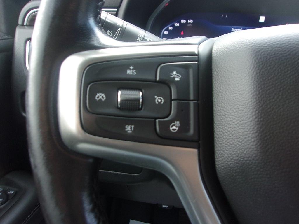 Chevrolet Suburban 4WD 4dr LT 2022