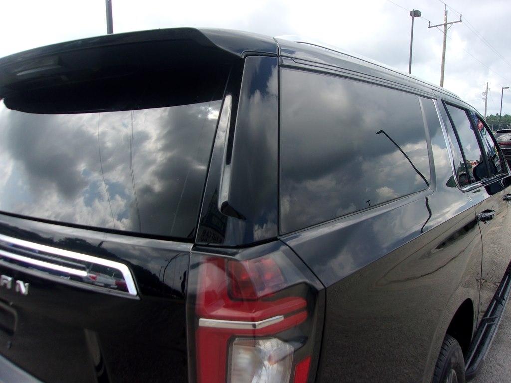 Chevrolet Suburban 4WD 4dr LT 2022
