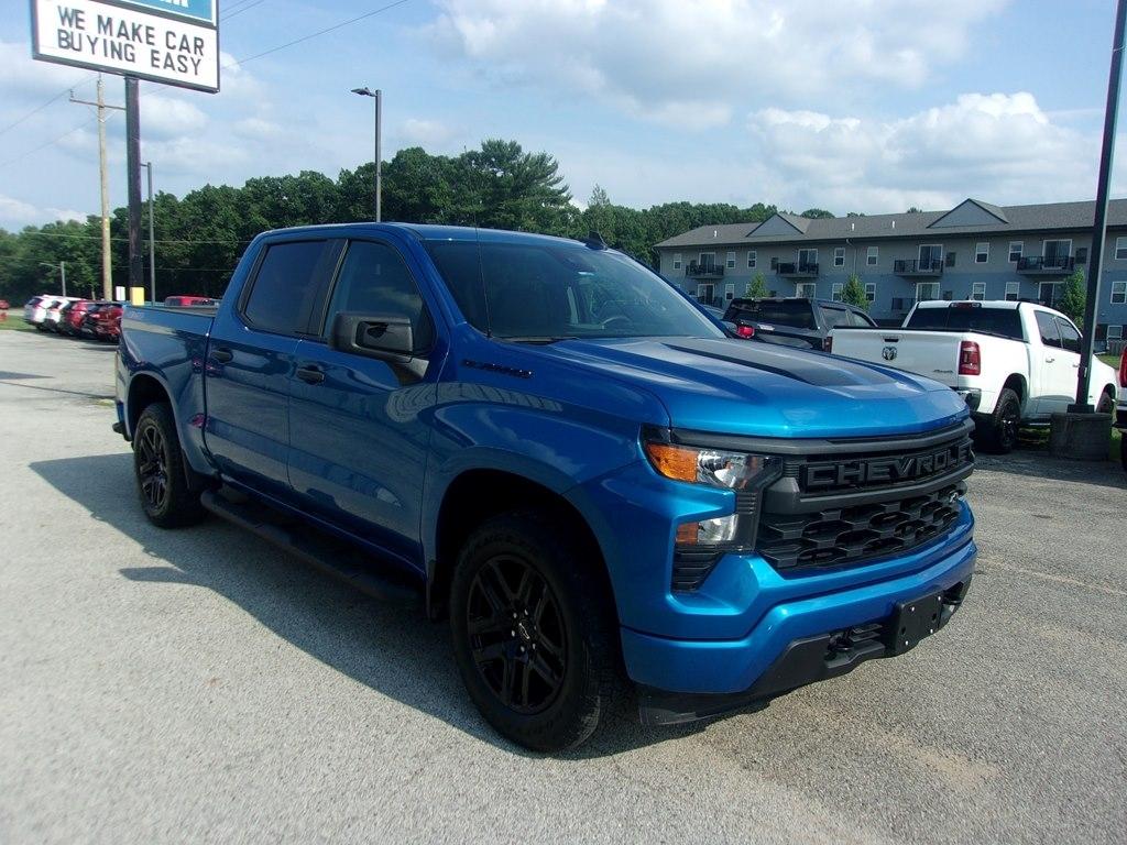 Chevrolet Silverado 1500 4WD Crew Cab 147" Custom 2024