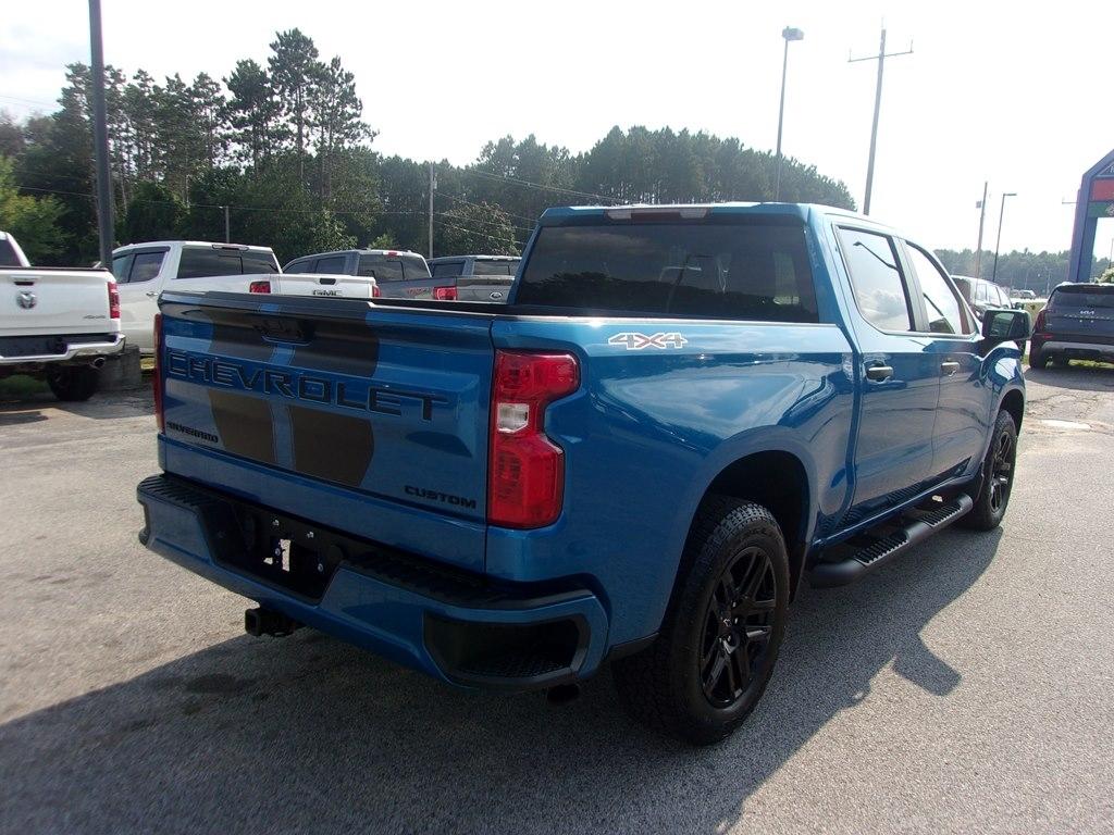 Chevrolet Silverado 1500 4WD Crew Cab 147" Custom 2024