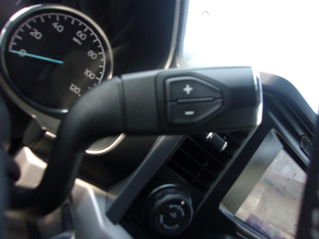 Ford F-150 XLT 4WD SuperCrew 5.5' Box 2023
