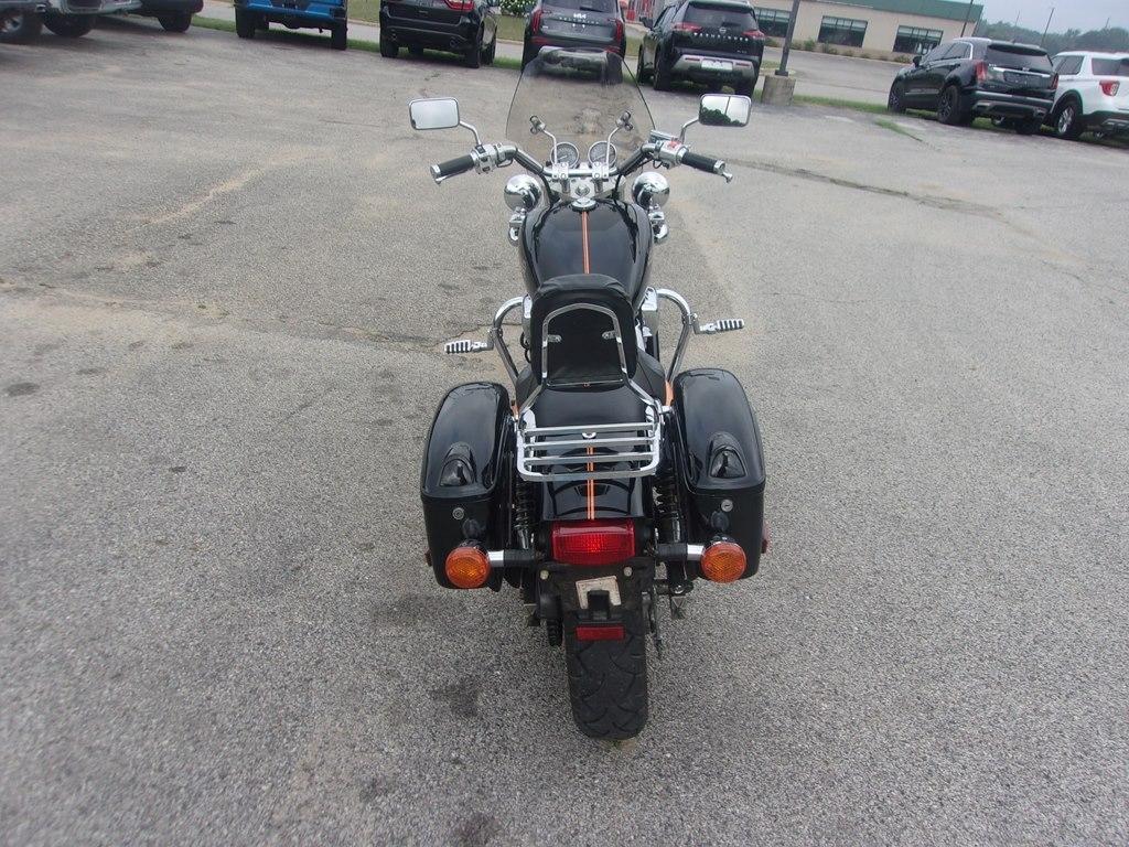 Honda Magna  2000