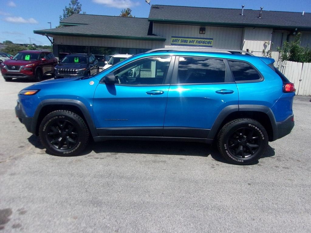 Jeep Cherokee 4WD 4dr Trailhawk 2017