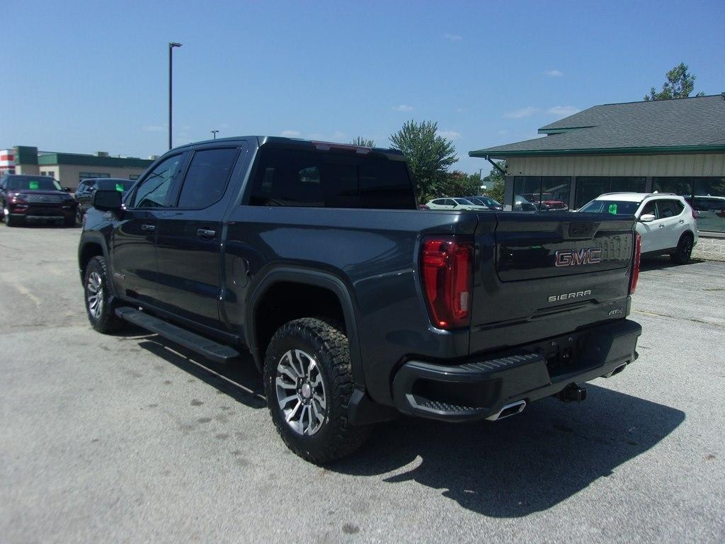 GMC Sierra 1500 Limited 4WD Crew Cab 147" AT4 2022