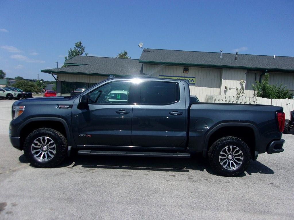 GMC Sierra 1500 Limited 4WD Crew Cab 147" AT4 2022