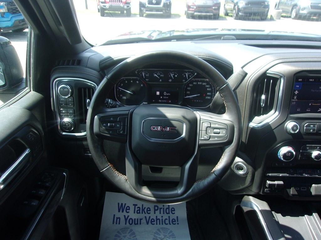 GMC Sierra 1500 Limited 4WD Crew Cab 147" AT4 2022