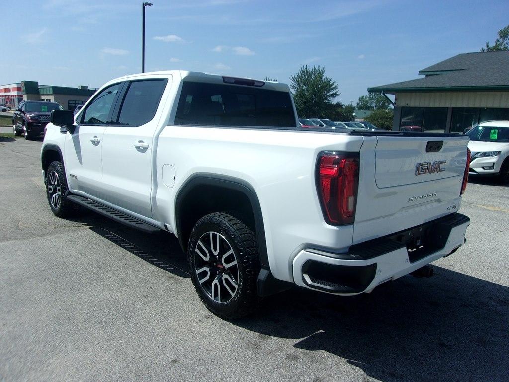 GMC Sierra 1500 4WD Crew Cab 147" AT4 2022