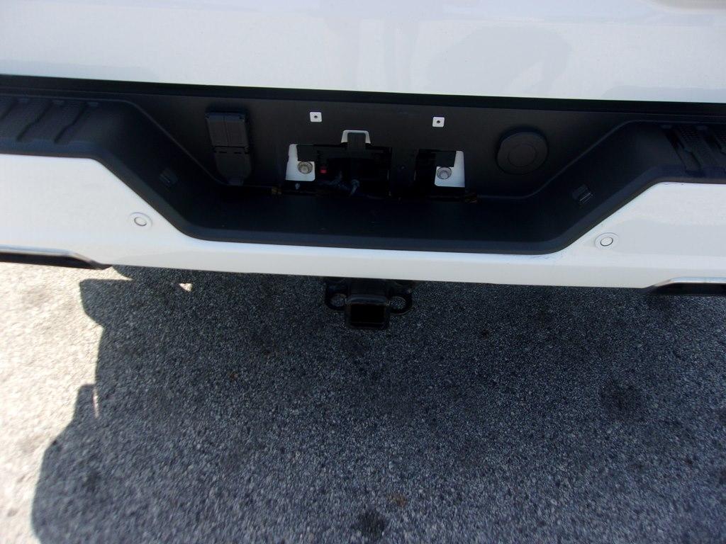 GMC Sierra 1500 4WD Crew Cab 147" AT4 2022