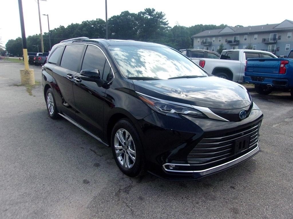 Toyota Sienna Platinum AWD 7-Passenger (Natl) 2024