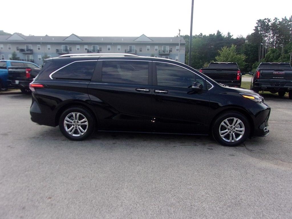 Toyota Sienna Platinum AWD 7-Passenger (Natl) 2024