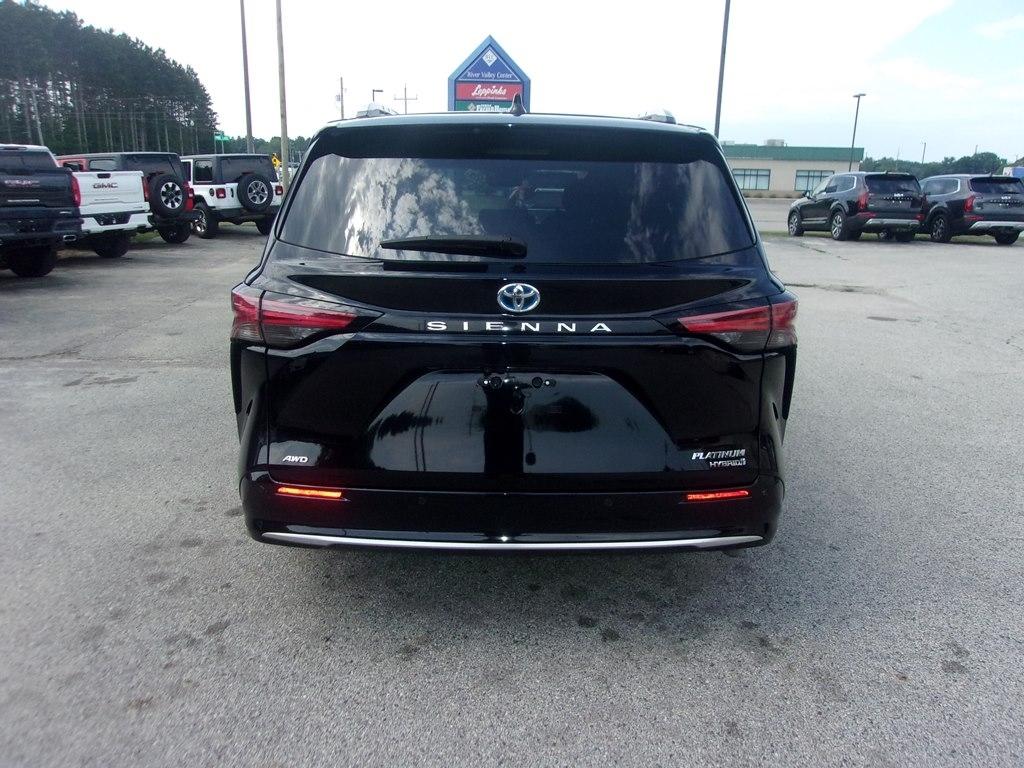 Toyota Sienna Platinum AWD 7-Passenger (Natl) 2024