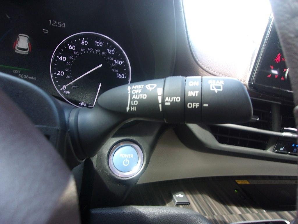 Toyota Sienna Platinum AWD 7-Passenger (Natl) 2024