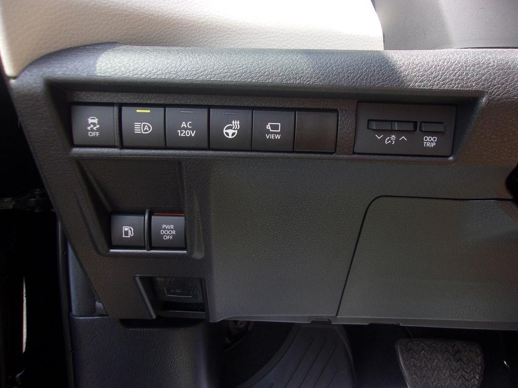 Toyota Sienna Platinum AWD 7-Passenger (Natl) 2024