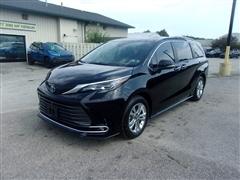 2024 Toyota Sienna 