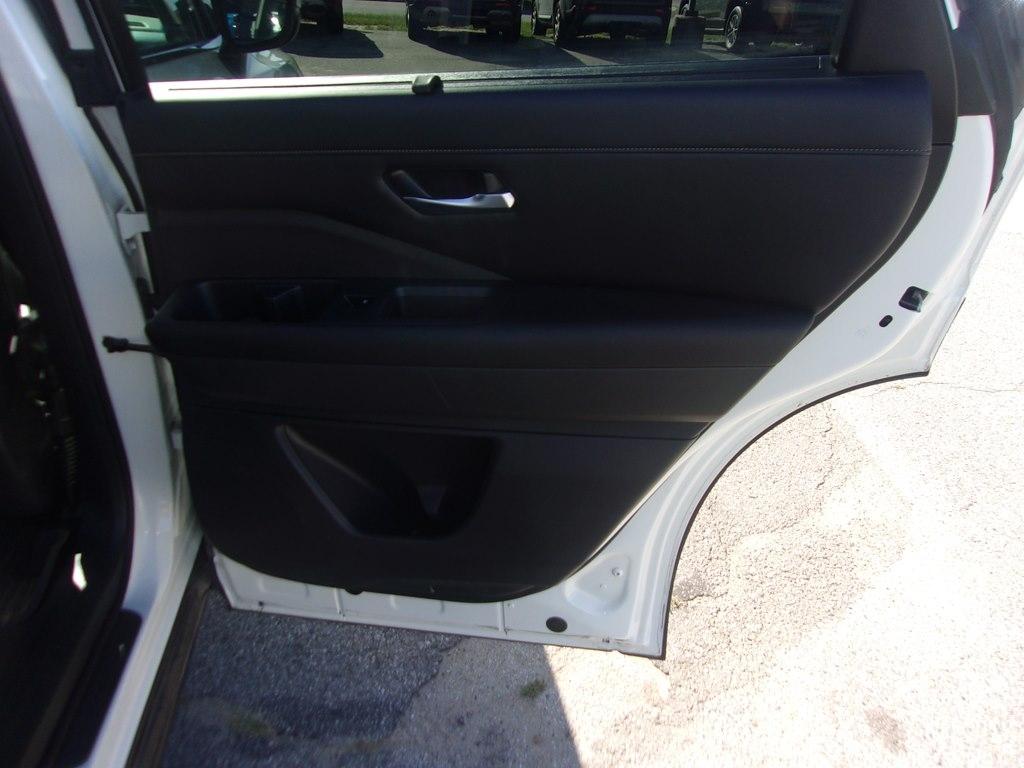 Nissan Pathfinder SL 4WD 2023