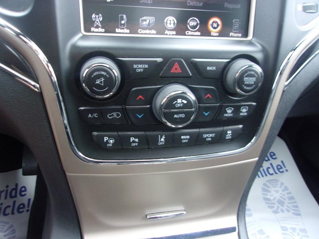 Jeep Grand Cherokee 4WD 4dr Overland 2017