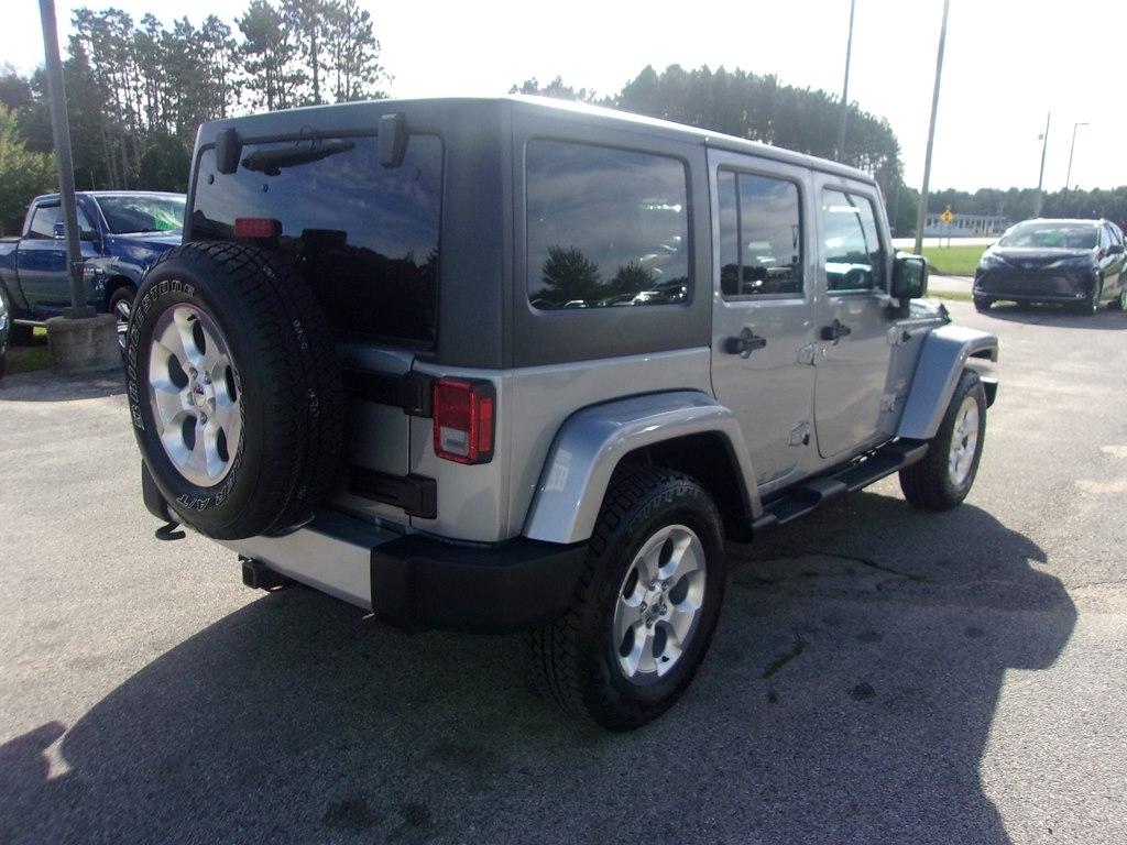 Jeep Wrangler Unlimited 4WD 4dr Sahara 2015