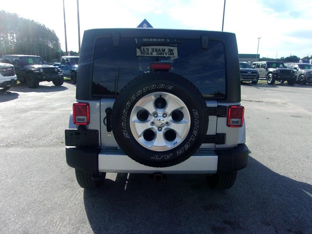 Jeep Wrangler Unlimited 4WD 4dr Sahara 2015
